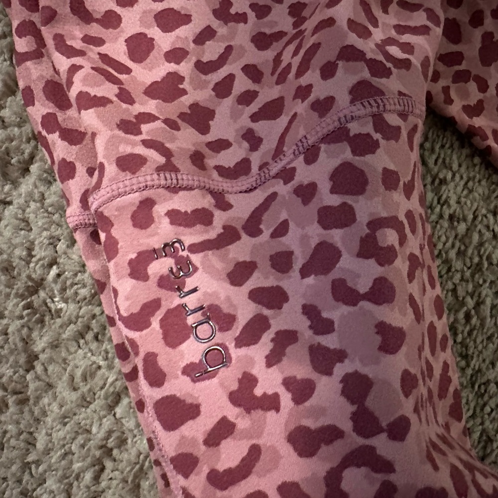 Barre3 pink Leopard Print leggings - Picture 2 of 3